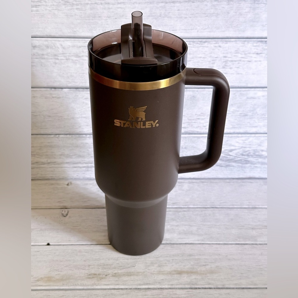 CHOCOLATE GOLD STANLEY QUENCHER TUMBLER | 40 OZ